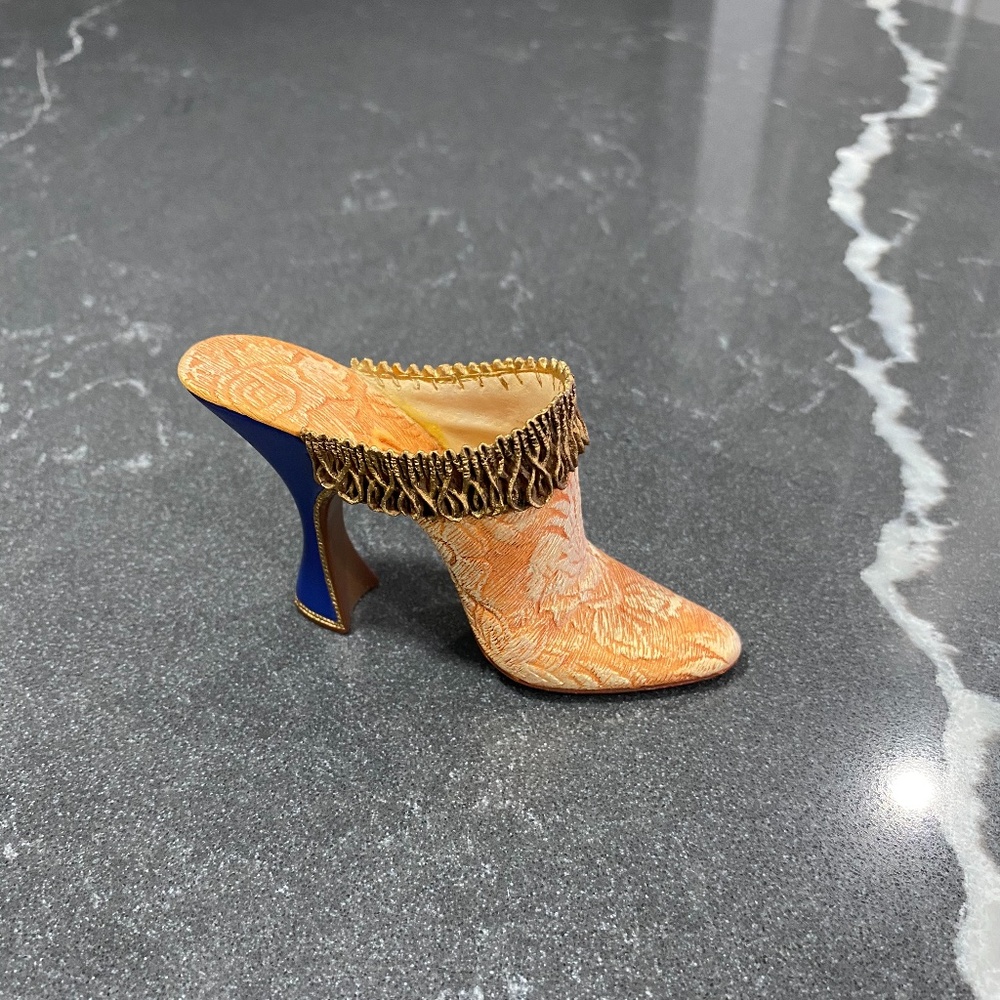 Just the Right Shoe "Marie Antoinette"